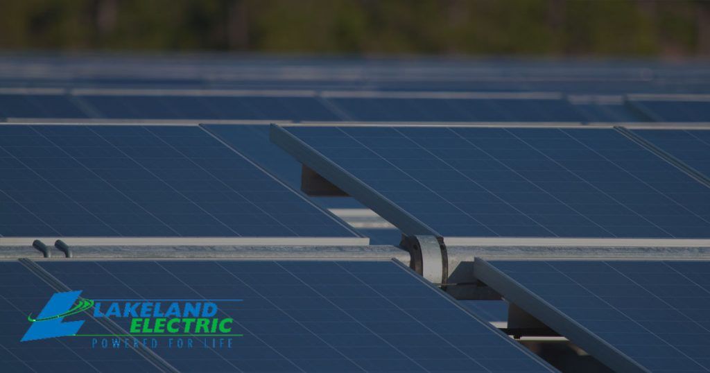 REEMBOLSO DE BATERÍA SOLAR ELÉCTRICA DE LAKELAND HASTA $4,000